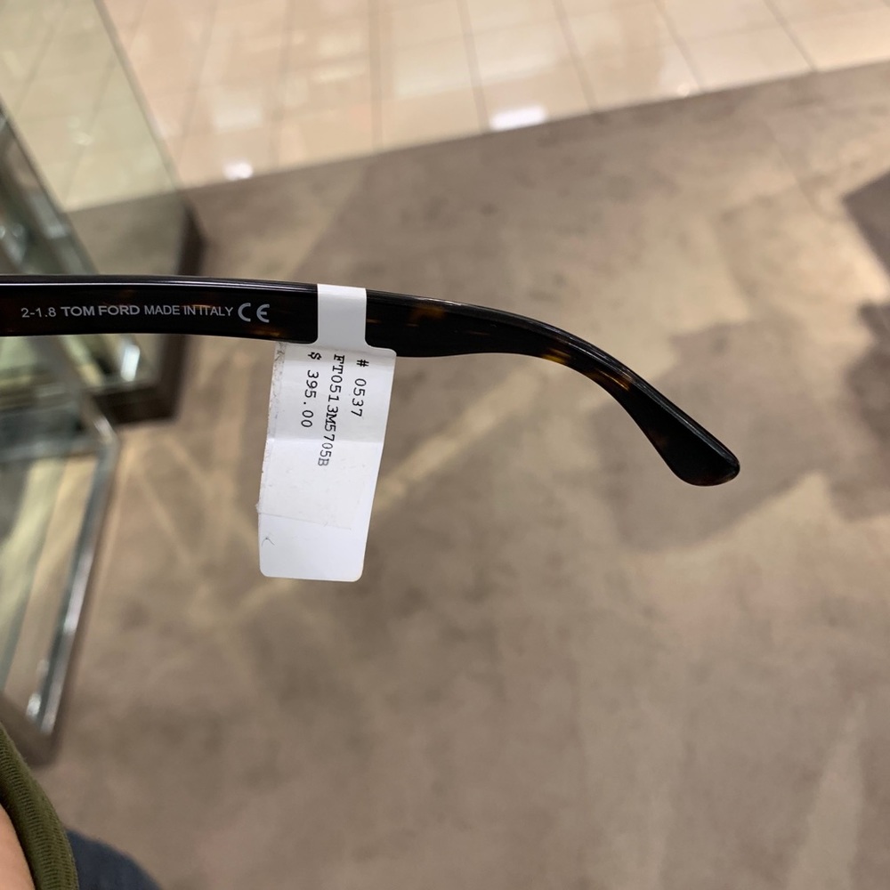Sunglasses - Picture 5 of 5